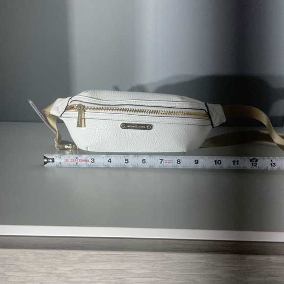 NWT Michael Kors Soft BeltBag - Picture 6 of 9